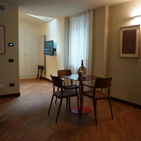 Loggia Corte Sgarzerie דירה