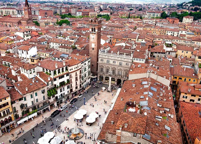 Loggia Corte Sgarzerie *