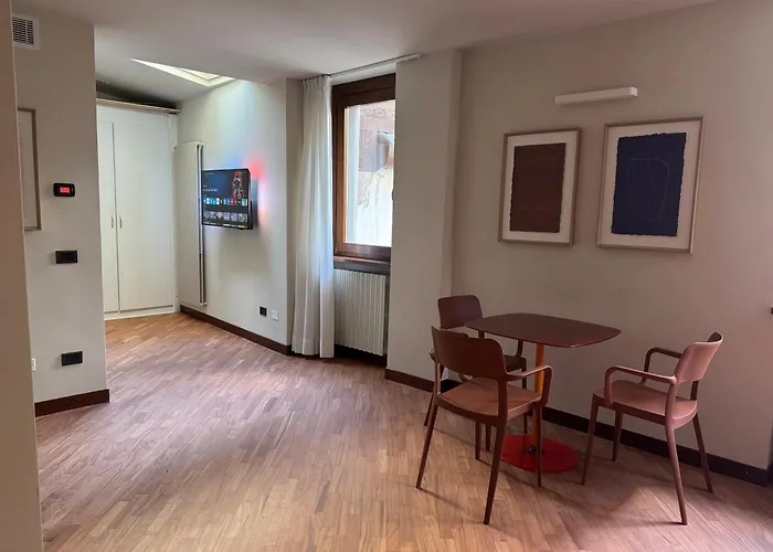 Loggia Corte Sgarzerie *