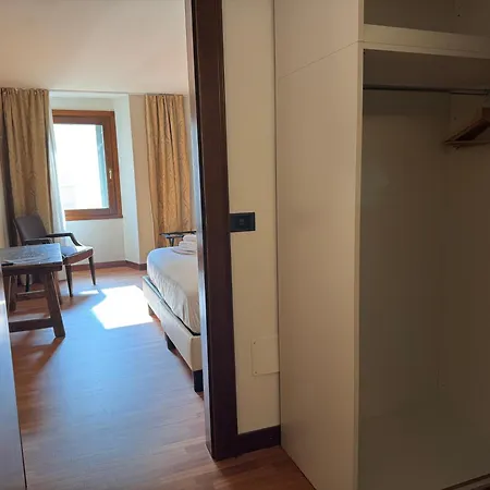 Loggia Corte Sgarzerie 베로나
